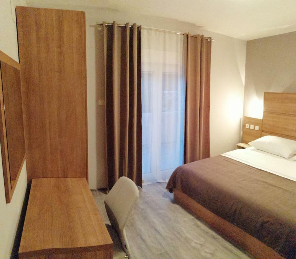 Apartmani Simon Лопар Экстерьер фото