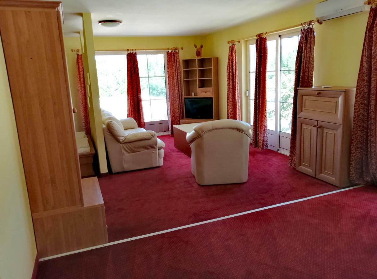 Apartmani Simon Лопар Номер фото